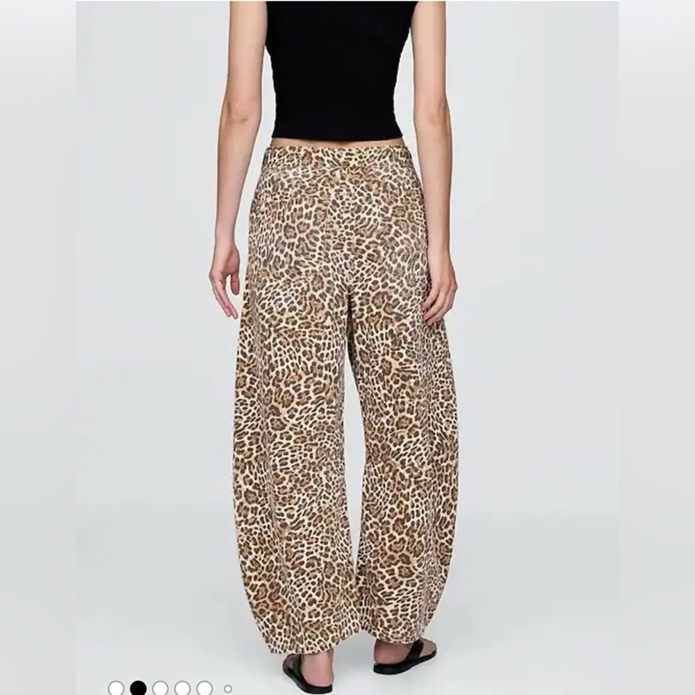 GAP Leopard Print Drawstring Barrel Leg Pants in Cheetah Print - Picture 3 of 11